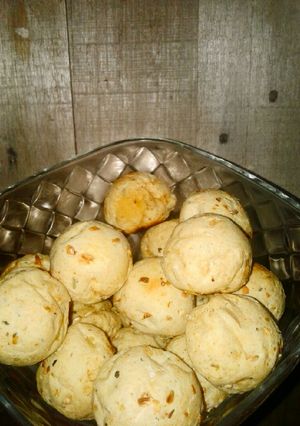 Una foto de Chipa de fugazzeta, albahaca, romero y pimentón