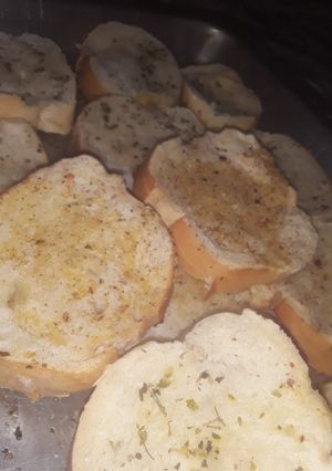 Una foto de Tostaditas sabor pizza tipo "Twistos"