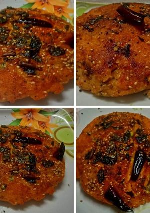 सूजी का हांडवा (Suji ka handvo recipe in hindi) रेसिपी मुख्य फोटो
