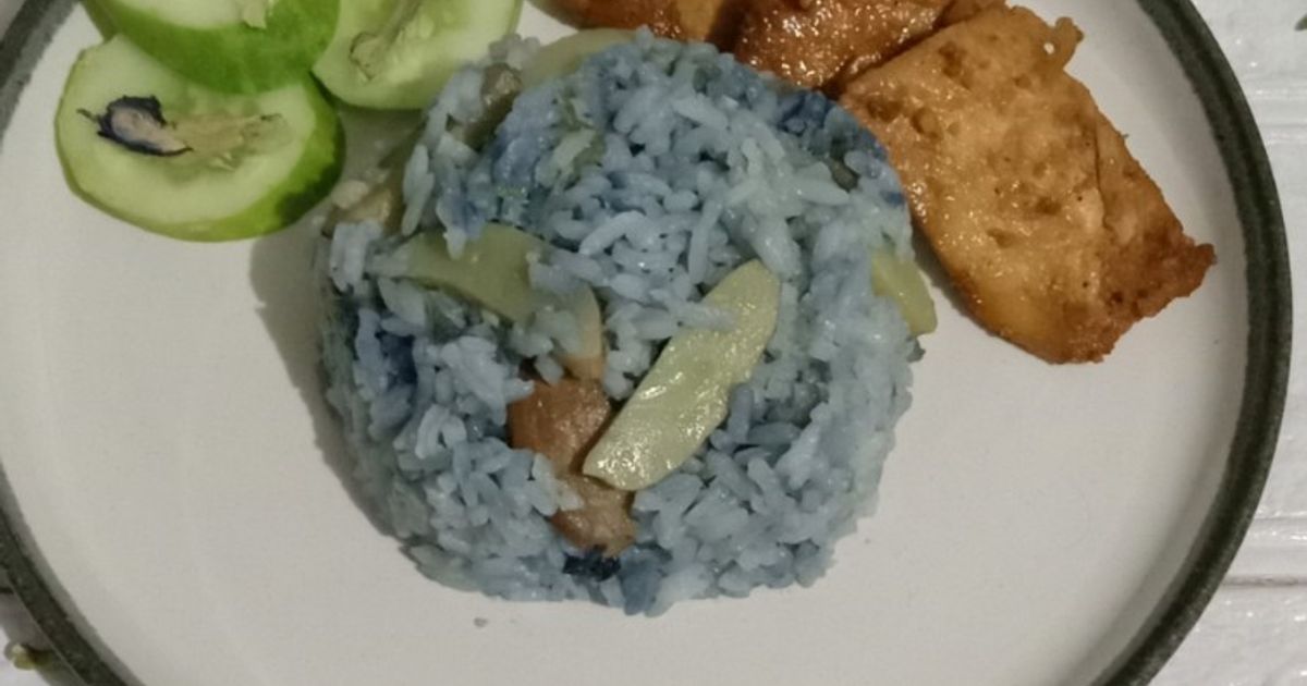 Nasi liwet teh bunga telang