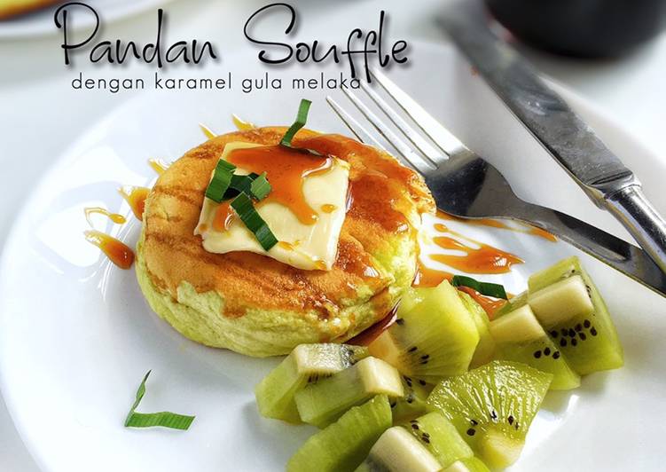 Resepi Pandan Soufflé Japanese Pancake Dengan Sos Karamel Gula Melaka yang Yummy