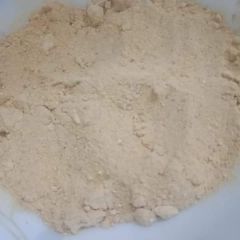 A picture of Garlic powder.
