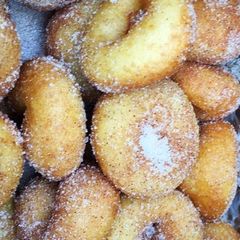 A picture of Cinnamon Sugar Donuts.