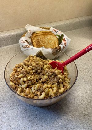 A picture of Hamburger Helper.