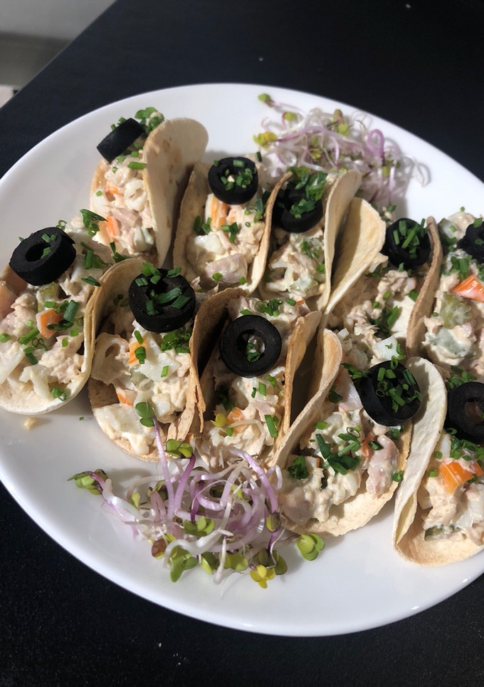 Una foto de Tortitas de maíz con surimi y atún