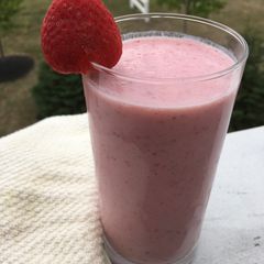 A picture of Strawberry milkshake.