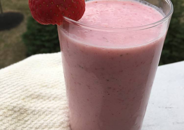 Strawberry milkshake