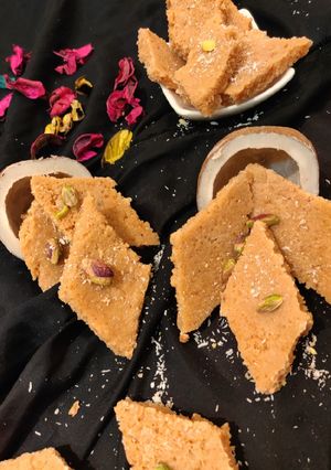 A picture of Coconut burfi.
