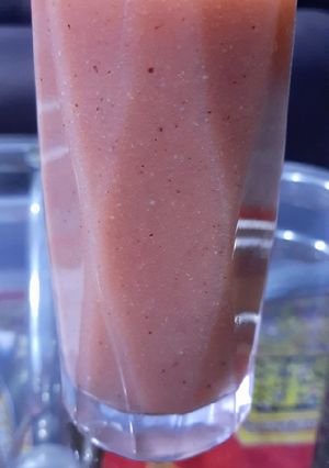લાલ ભાવનગરી જામફળ નો જ્યુસ (Red Bhavnagari Jamfal Juice Recipe In Gujarati) રેસીપી મુખ્ય ફોટો