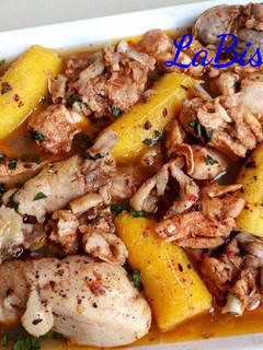 A picture of Chicken peppersoup with plantain.