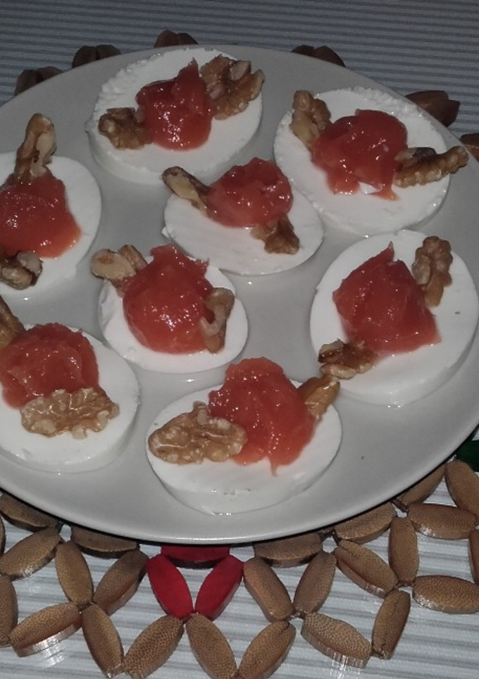 Una foto de Queso fresco con carne membrillo casera