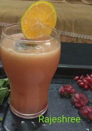 A picture of Pomegranate-Orange-Ginger -Cooler.