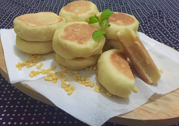 Pia Basah isi kacang ijo (pake teflon)