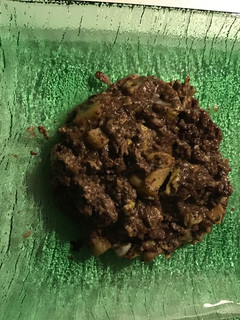 Una foto de Revuelto de morcilla y manzana