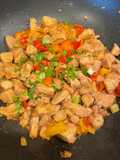 Stir-Fried Chicken with Bell Peppers