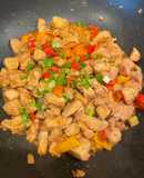 Thịt gà xào ớt chuông