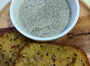 Gambar Mushroom Soup & Garlic Bread