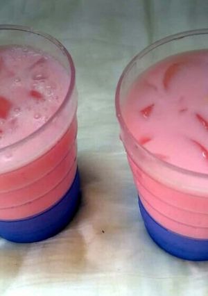 A picture of Ice apple rose milk.