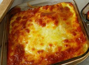 Una foto de Papas a la crema gratinadas con jamón y queso