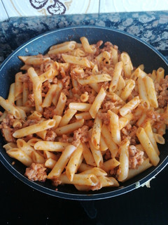 Una foto de Macarrones boloñesa