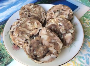 Hình của món Giò thủ.