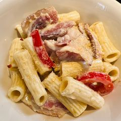 A picture of Creamy Rigatoni with Bacon 🥓.