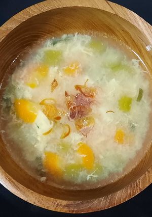 Foto resep Sup oyong wortel tahu