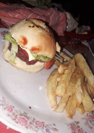 Una foto de Hamburguesas caseras las mejores ❣