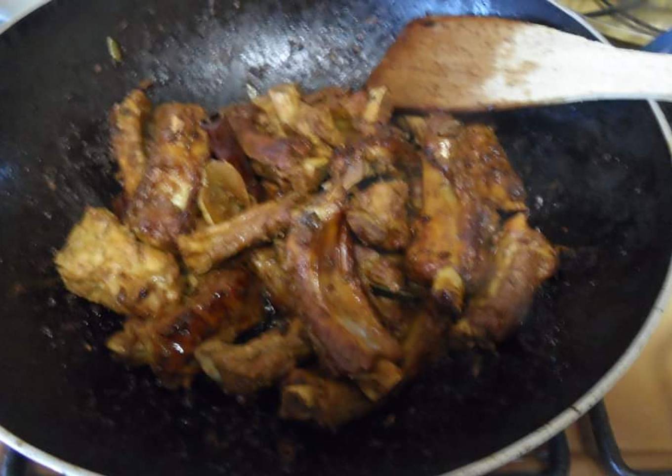 Ribs caramélisées et potée de légumes