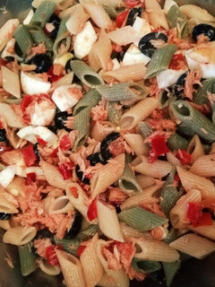 Una foto de Ensalada de pasta fría