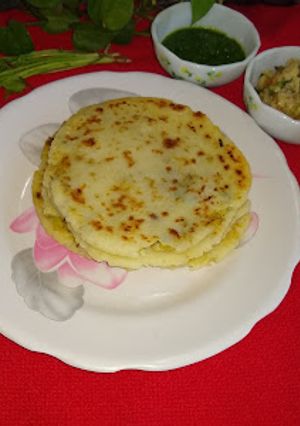 A picture of Potato stuff rice flour paratha.