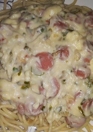 Una foto de Espagueti A la Salsa Blanca
