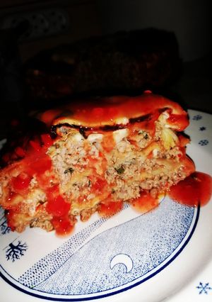 O poză a rețetei Plăcintă cu carne și blat de lipie.