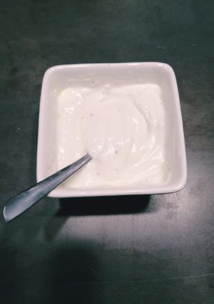 Una foto de Keto - Salsa de ajo y Yogurt griego