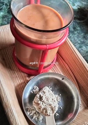 मसाला चहा (Masala Chai Recipe In Marathi) रेसिपी चे मुख्य फोटो 