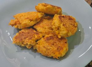 Una foto de Croquetas de arroz y vegetales, apto bebé 👍