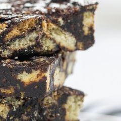 A picture of Easy Non-Bake Brownies.