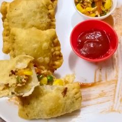 A picture of Pizza pockets.