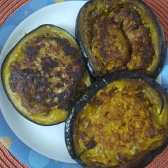 A picture of Brinjal with chicken keema.