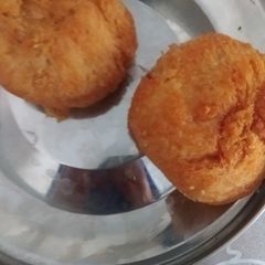 A picture of Matar kachori.