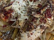 Una foto de bistec con esparragos