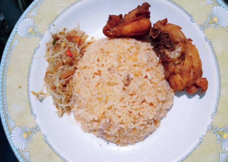 Cara mudah Membuat Nasi Goreng Oriental (Nasi Goreng Putih) Anti Gagal