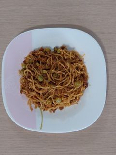 عکسی از دستور ماکارونی با رب انار