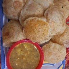 A picture of Khasta Kachori With Aloo Tarkari😇.