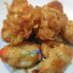 A picture of Gimbal Ubi Roti Tawar.