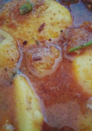 A picture of Egg curry.