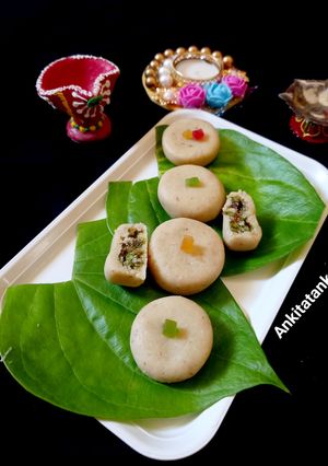 A picture of Stuffed Pan Masala Cashew Peda.