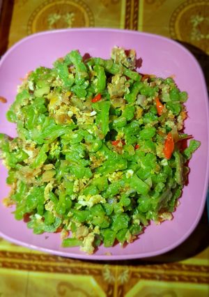 Foto resep Tumis pare telur "anti pahit"