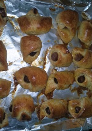 A picture of Pigs in a blanket.
