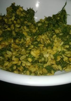 A picture of Dill Leaves with Yellow Lentils.